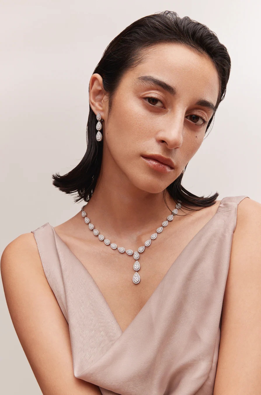 Pear Earring White Gold - Image 6